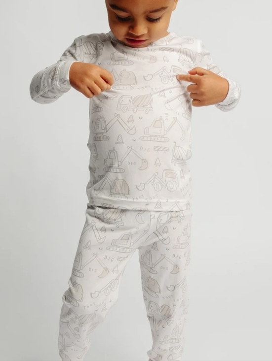 Copper Pearl Other - Copper Pearl 2pc Long Sleeve Pajama Set - Gage Print Size 6